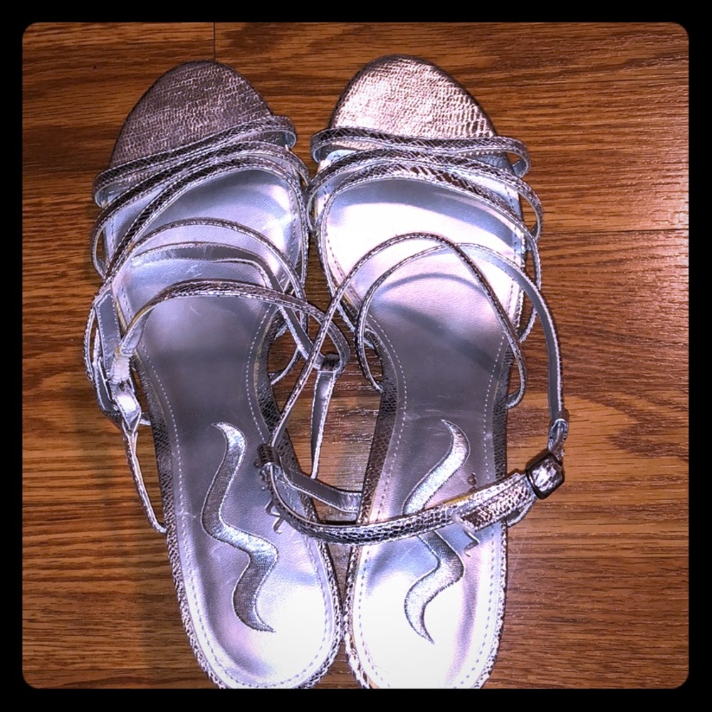 Dress shoes